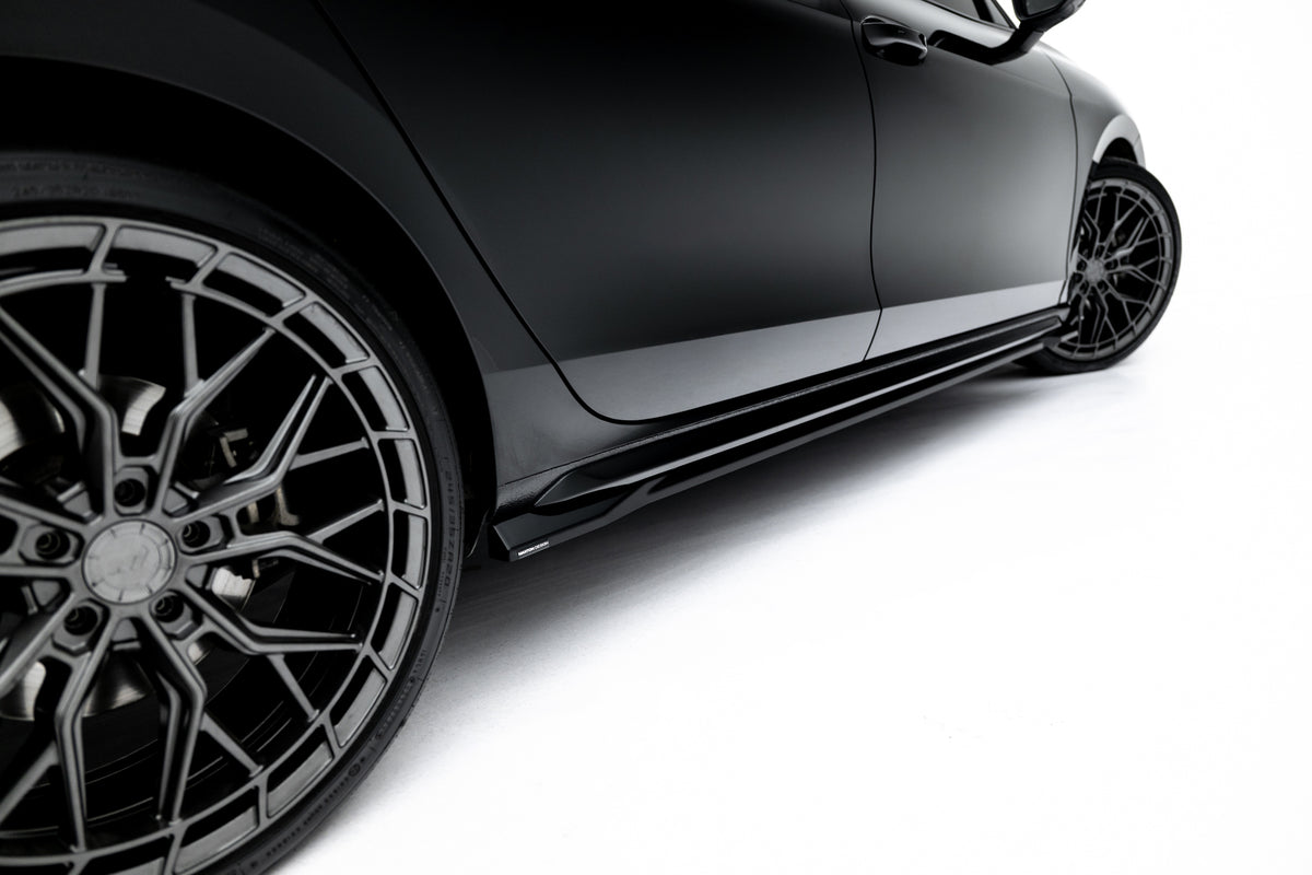 Street+ Seitenschweller Leisten passend für V.1 passend für Skoda Superb Sportline Mk4 schwarz Hochglanz – Ansicht 4