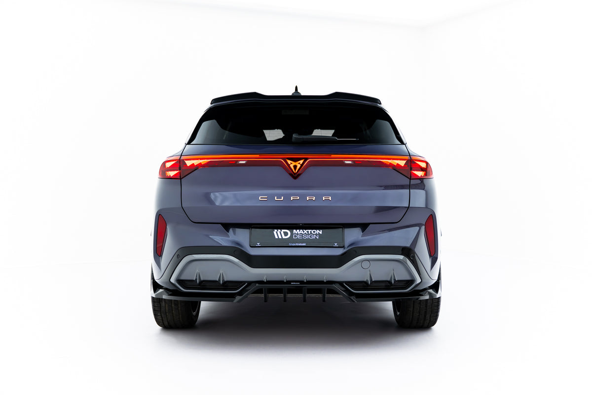 Street+ Mittlerer Diffusor RACE passend für V.1 Cupra Terramar Mk1 (Version ohne Anhängerkupplung) schwarz Hochglanz – Ansicht 1
