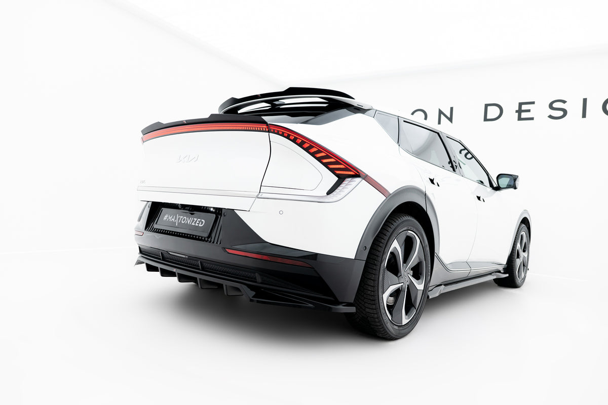 Street+ Mittlerer Diffusor RACE passend für Kia EV6 Mk1 schwarz Hochglanz – Ansicht 4