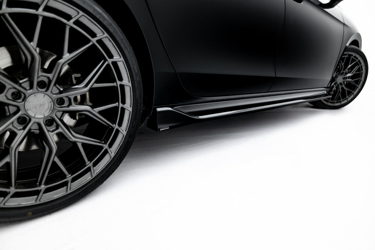Street+ Seitenschweller Leisten V.2 passend für Skoda Superb Sportline Mk4 schwarz Hochglanz – Ansicht 4