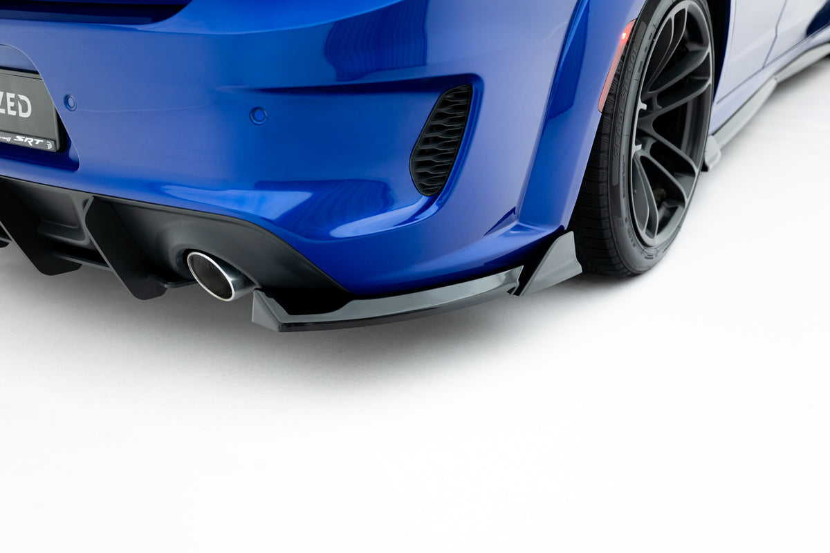 Heck Ansatz Flaps Diffusor passend für Dodge Charger RT Scat Pack Widebody Mk3 Facelift schwarz Hochglanz – Ansicht 3