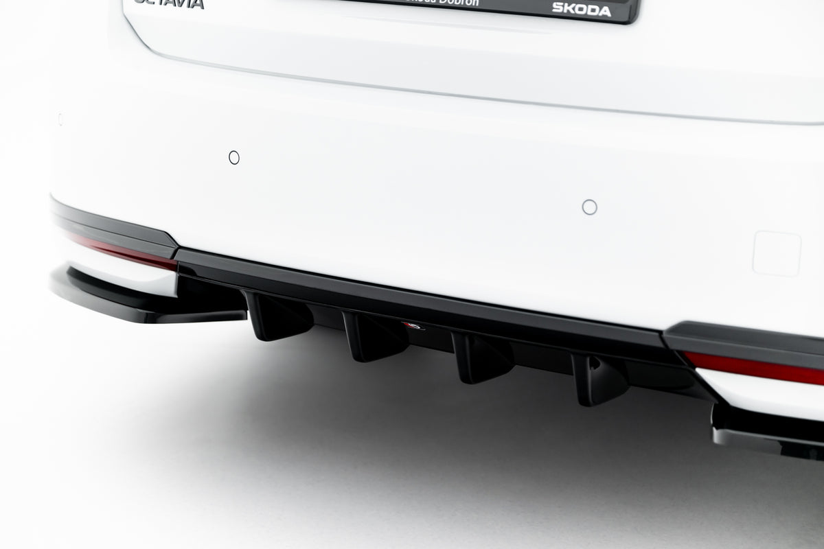 Diffusor Heck Ansatz passend für Skoda Octavia Sportline Liftback / Combi Mk4 Facelift schwarz Hochglanz – Ansicht 3