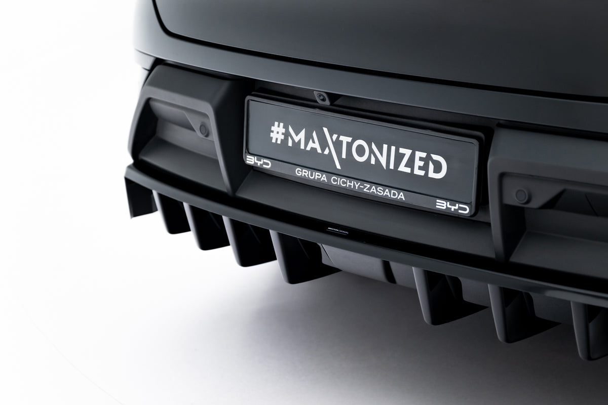 Street+ Mittlerer Diffusor RACE passend für BYD Sealion 7 Mk1 schwarz Hochglanz – Ansicht 1