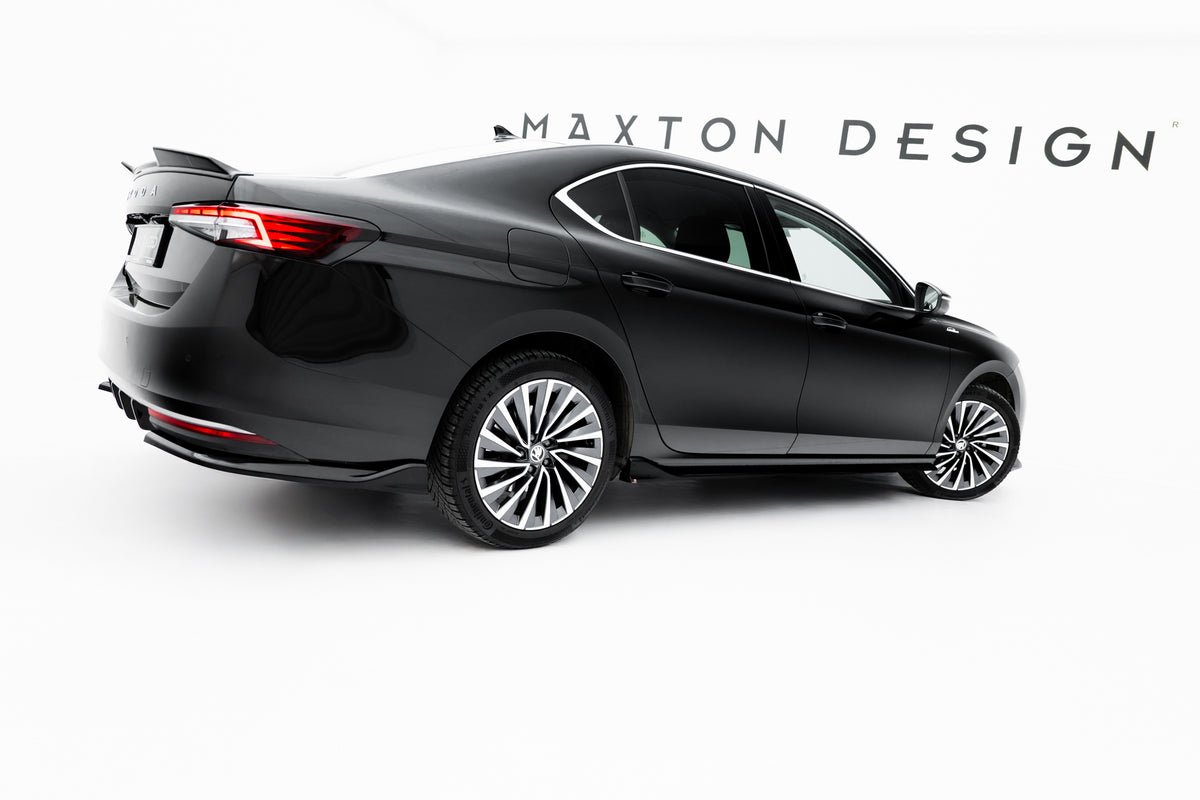 Street+ Seitenschweller Leisten V.2 passend für Skoda Superb Mk4 schwarz Hochglanz – Ansicht 3