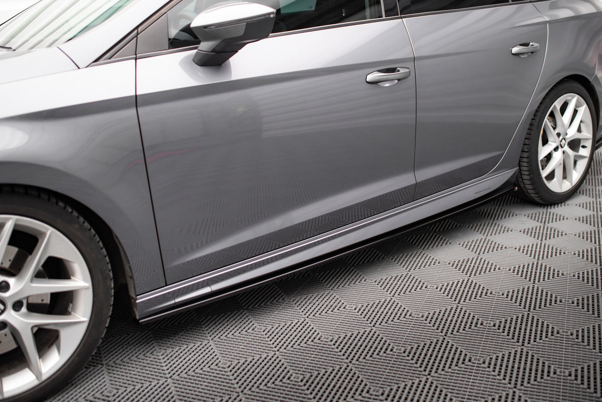 Street+ Seitenschweller Leisten passend für Seat Leon Cupra / FR / Standard Aero Mk3 / Mk3 Facelift schwarz Hochglanz – Ansicht 2