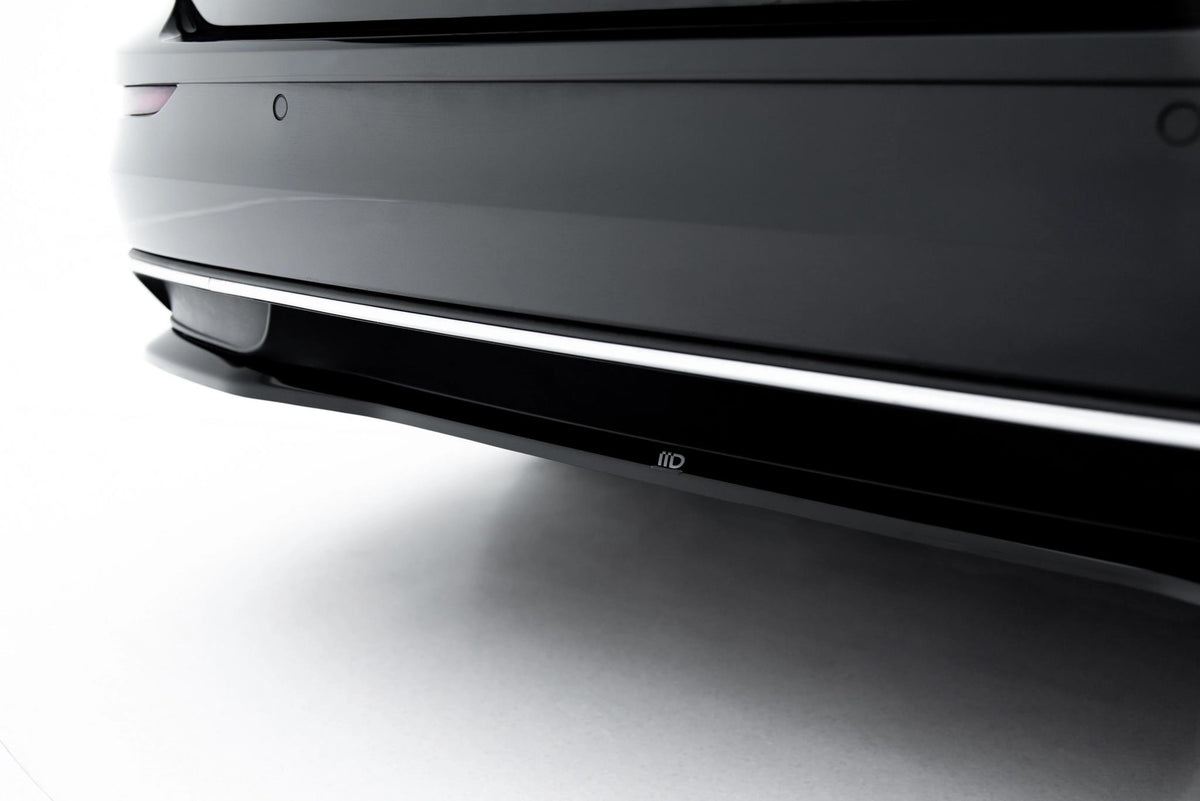 Heckansatz VW Golf Variant Mk8 Facelift schwarz Hochglanz – Ansicht 3
