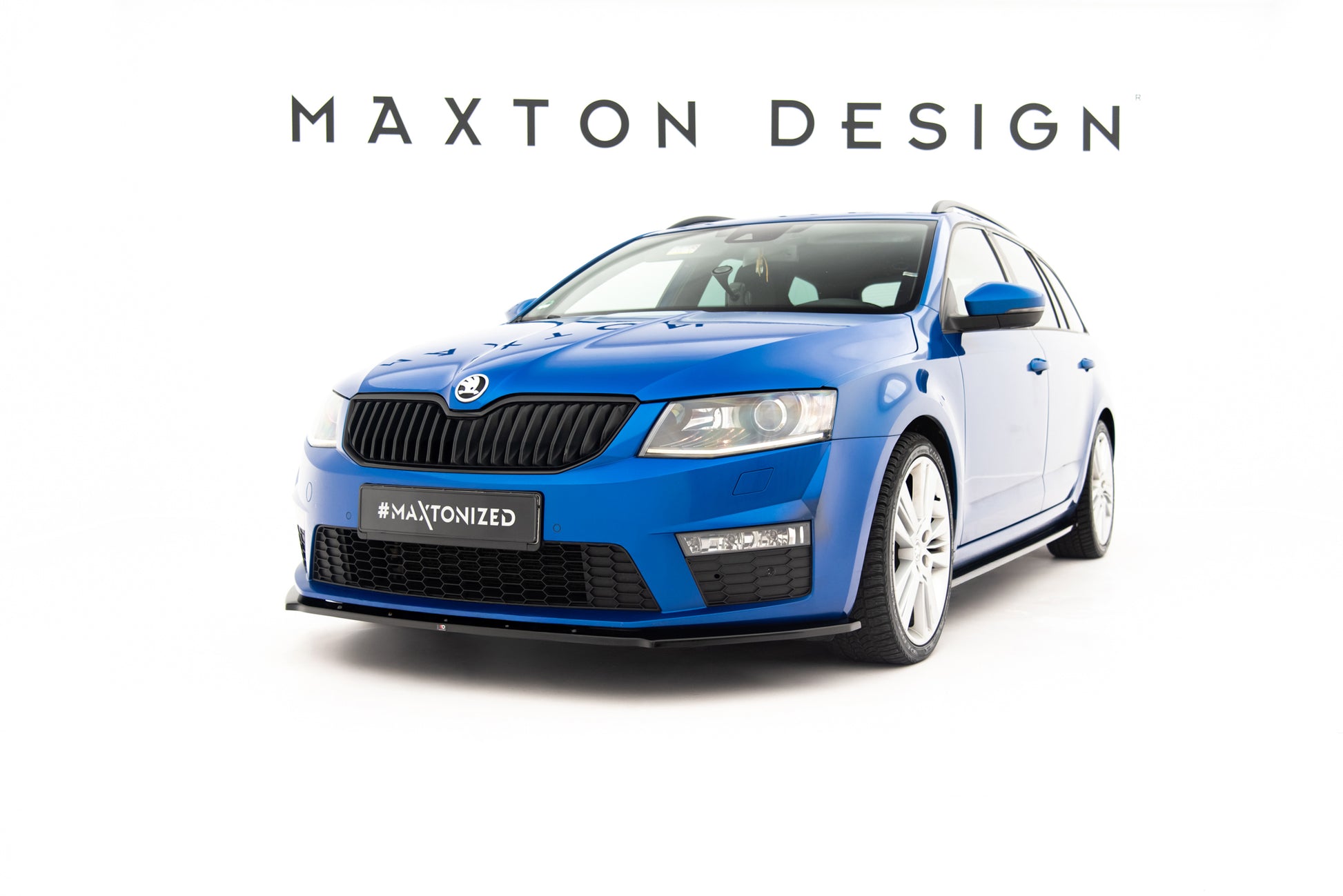 Street+ Spoilerlippe Front Ansatz V.1 passend für Skoda Octavia RS Mk3 schwarz Hochglanz – Ansicht 3