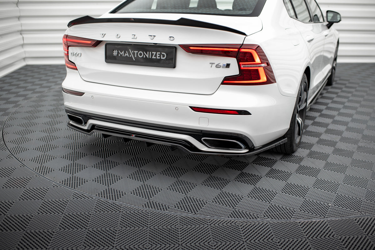 Street+ Mittlerer Diffusor RACE passend für Volvo S60/V60 R-Design Mk3 schwarz Hochglanz – Ansicht 3