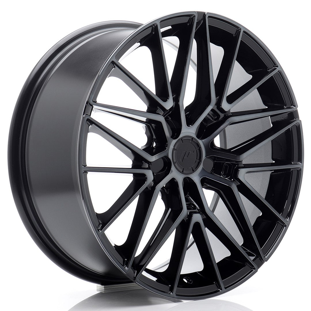 JR Wheels JR38 – Black Machined w/ Tinted Face