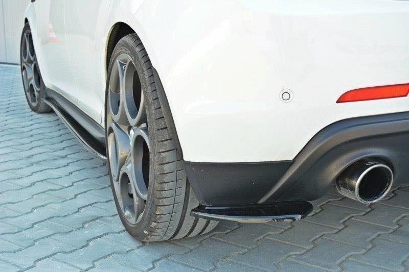 Heck Ansatz Flaps Diffusor passend für Alfa Romeo Giulietta Zender schwarz Hochglanz – Ansicht 1