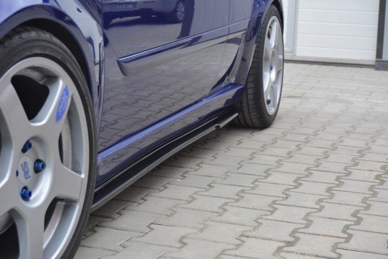 Seitenschweller Diffusers Ford Focus RS Mk1 schwarz Hochglanz – Ansicht 4