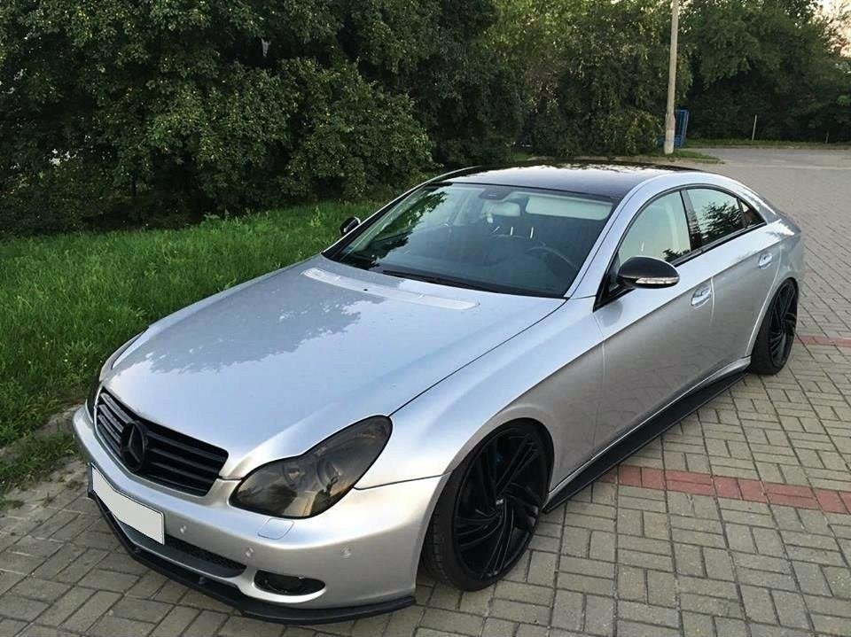 Street+ Spoilerlippe Front Ansatz passend für MERCEDES CLS C219 Serie schwarz Hochglanz – Ansicht 1