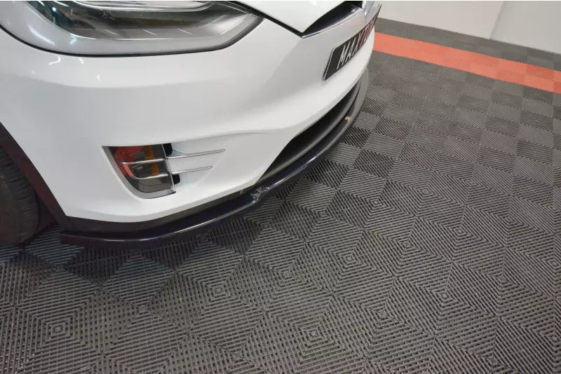 Maxton Design Frontlippe V.1 für Tesla Model X Hochglanz schwarz – Ansicht 3