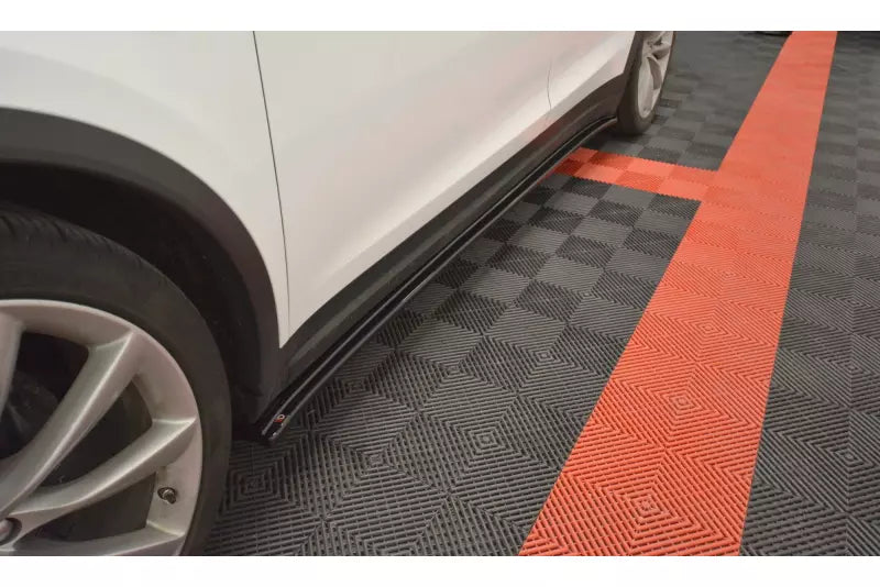 Maxton Design Seitenschweller (Paar) V.1 für Tesla Model X Hochglanz schwarz – Ansicht 1