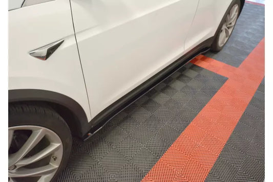 Maxton Design Seitenschweller (Paar) V.2 für Tesla Model X Hochglanz schwarz – Ansicht 1