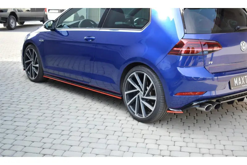 Maxton Design Seitenschweller (Paar) V.2 für VW Golf 7 R-Line / R Facelift ab 03/2017 Hochglanz schwarz mit roten Streifen – Ansicht 2