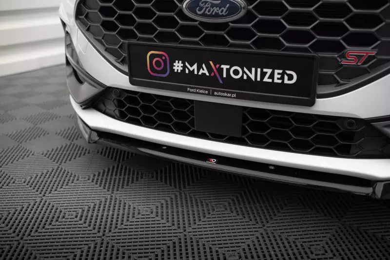 Maxton Design Frontlippe V.2 für Ford Focus ST-Line Mk4 Hochglanz schwarz – Ansicht 3