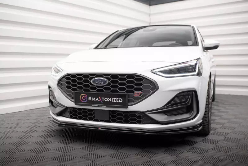 Maxton Design Frontlippe V.4 für Ford Focus ST-Line Mk4 Hochglanz schwarz – Ansicht 1