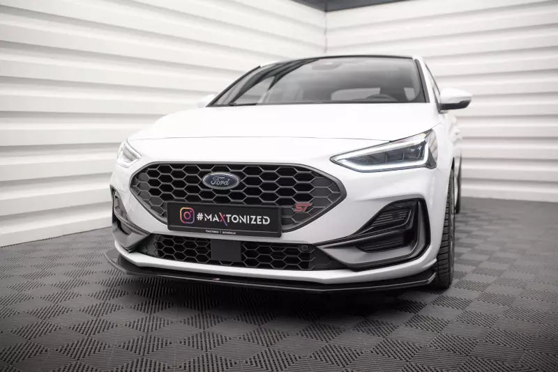 Maxton Design Frontlippe V.6 für Ford Focus ST-Line Mk4 Hochglanz schwarz – Ansicht 1