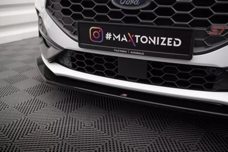 Maxton Design Frontlippe V.6 für Ford Focus ST-Line Mk4 Hochglanz schwarz – Ansicht 3