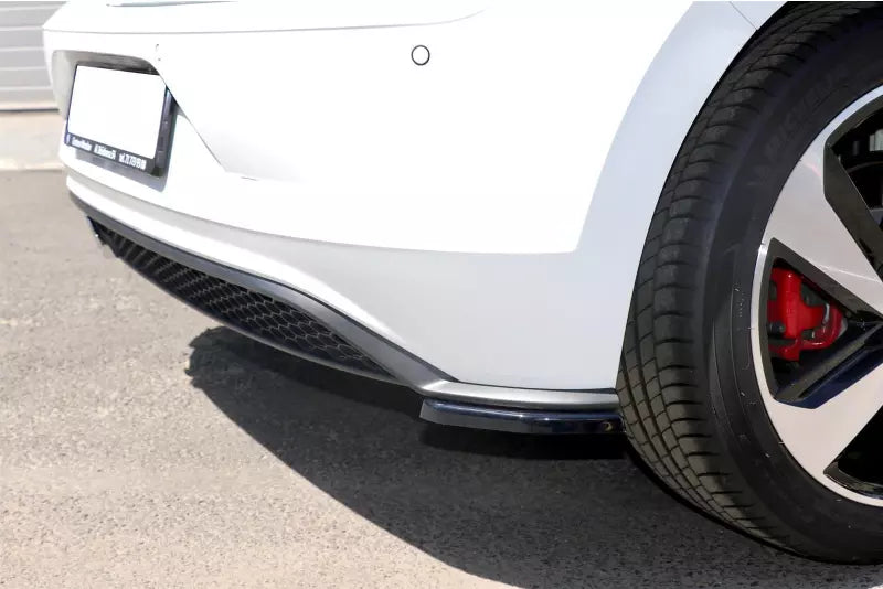 Maxton Design Diffusor Flaps für VW Polo 6 GTI Hochglanz schwarz mit roten Streifen – Ansicht 4