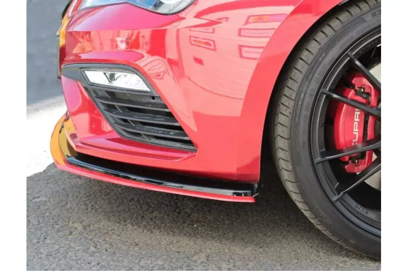 Maxton Design Frontlippe V.3 für Seat Leon 3 (Typ 5F) Cupra / FR Facelift Hochglanz schwarz + roter Streifen – Ansicht 1