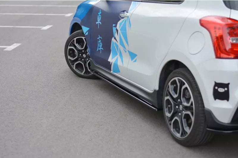 Maxton Design Seitenschweller (Paar) für Suzuki Swift 6 Sport Hochglanz schwarz – Ansicht 2