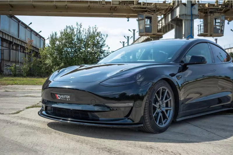 Maxton Design Frontlippe V.1 für Tesla Model 3 Hochglanz schwarz – Ansicht 2