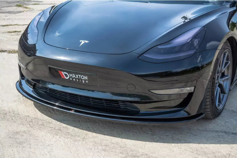 Maxton Design Frontlippe V.1 für Tesla Model 3 Hochglanz schwarz – Ansicht 3