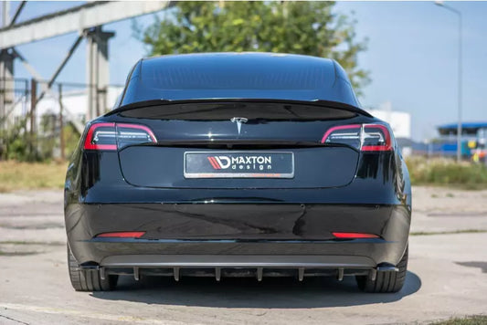 Maxton Design Heckdiffusor für Tesla Model 3 Hochglanz schwarz – Ansicht 1