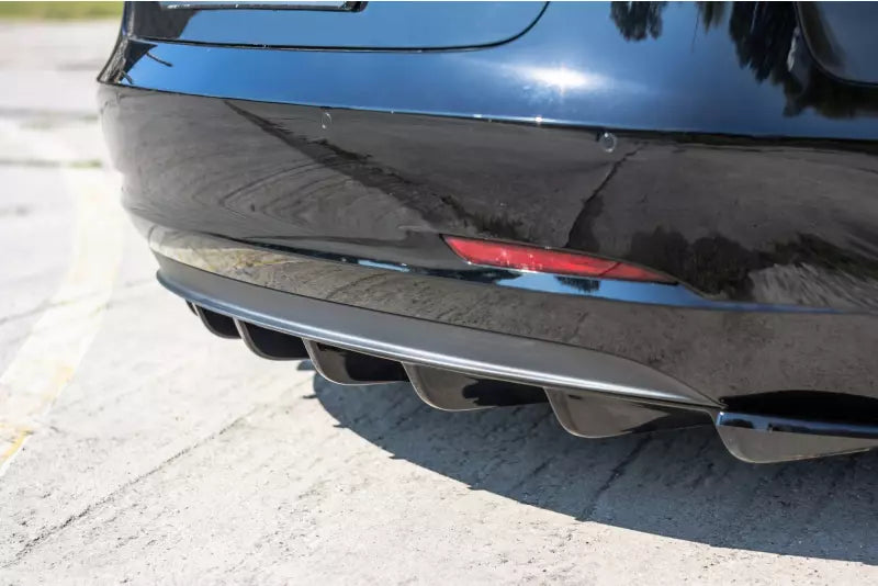 Maxton Design Heckdiffusor für Tesla Model 3 Hochglanz schwarz – Ansicht 3