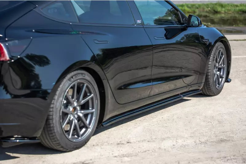 Maxton Design Seitenschweller (Paar) für Diffusor Tesla Model 3 Hochglanz schwarz – Ansicht 2