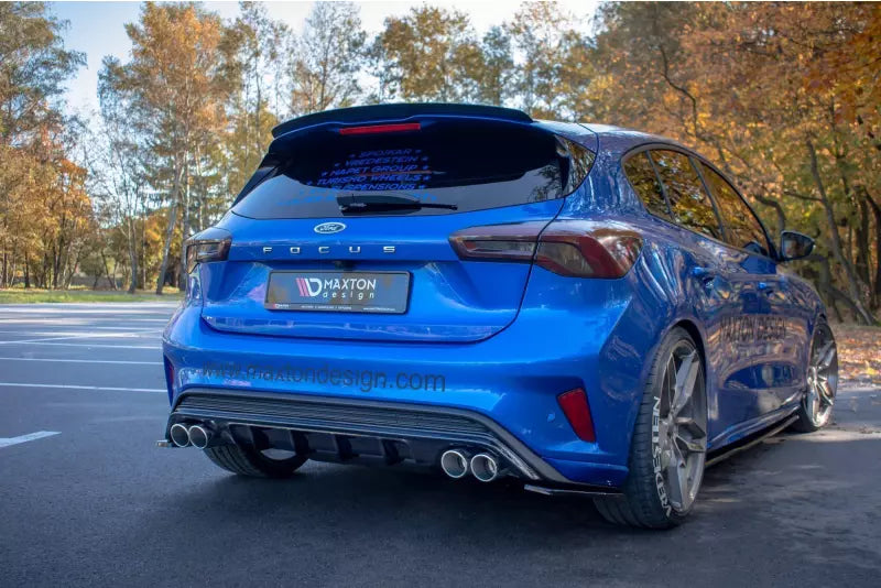 Maxton Design Heckdiffusor V.2 für Ford Focus ST-Line Mk4 Hochglanz schwarz – Ansicht 1