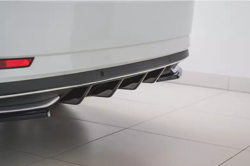 Maxton Design Heckdiffusor für Skoda Superb 3 III 3V Facelift Hochglanz schwarz – Ansicht 3