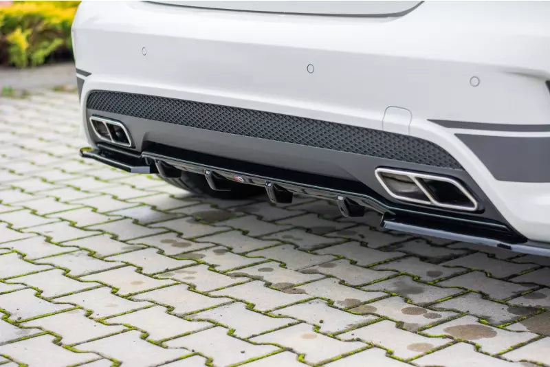 Maxton Design Heckdiffusor für Mercedes A45 AMG W176 Hochglanz schwarz – Ansicht 1