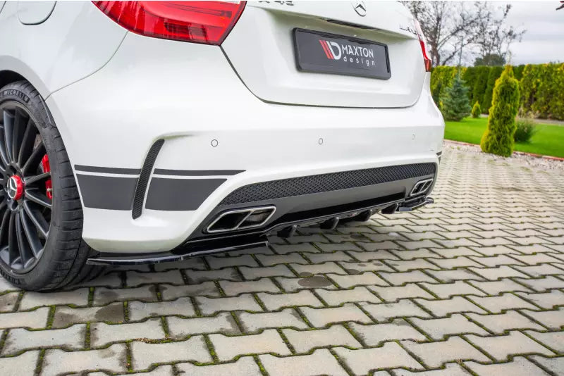 Maxton Design Heckdiffusor für Mercedes A45 AMG W176 Hochglanz schwarz – Ansicht 2