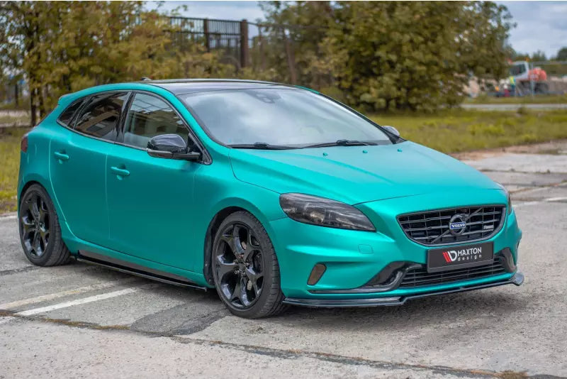 Maxton Design Frontlippe V.1 für Volvo V40 R-Design Hochglanz schwarz – Ansicht 1