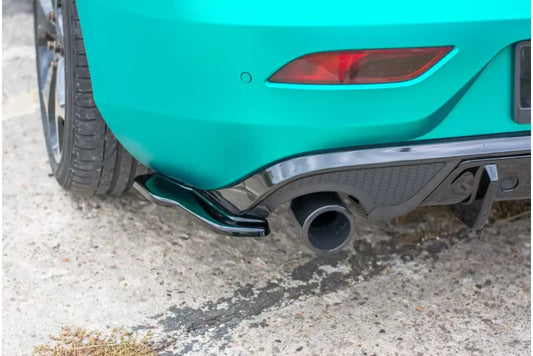 Maxton Design Diffusor Flaps für Volvo V40 R-Design Hochglanz schwarz – Ansicht 1
