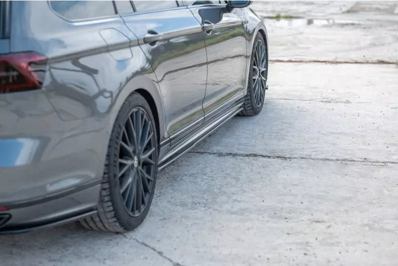 Maxton Design Seitenschweller (Paar) für VW Passat B8 R-Line Hochglanz schwarz – Ansicht 2