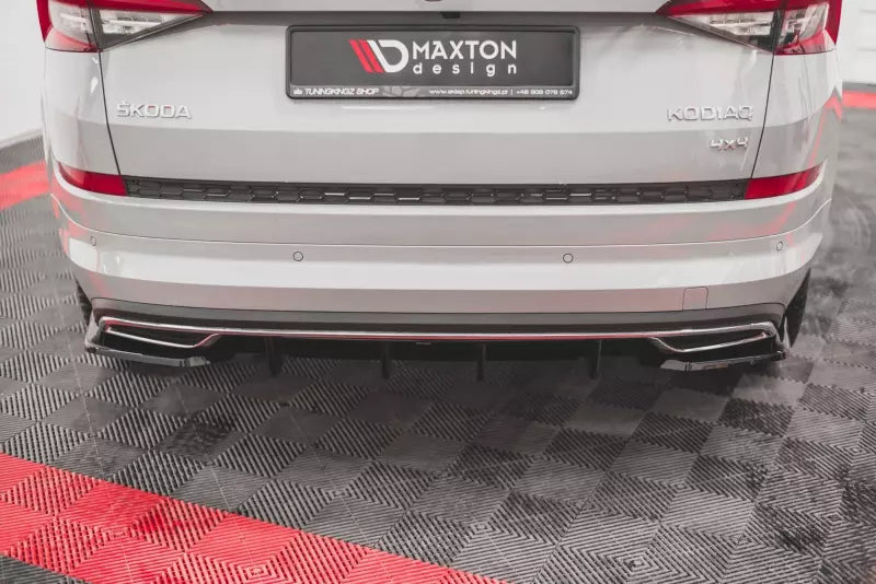 Maxton Design Heckdiffusor für Skoda Kodiaq Sportline Hochglanz schwarz – Ansicht 1