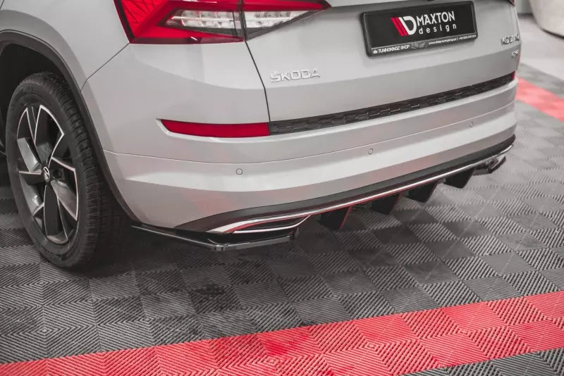 Maxton Design Heckdiffusor für Skoda Kodiaq Sportline Hochglanz schwarz – Ansicht 3
