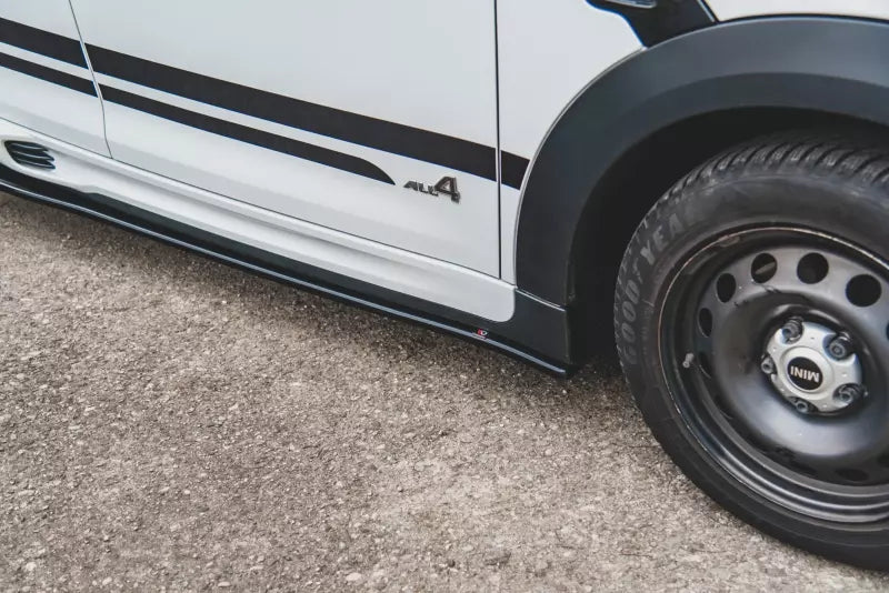 Maxton Design Seitenschweller (Paar) für Mini Countryman Mk1 JCW Hochglanz schwarz – Ansicht 4