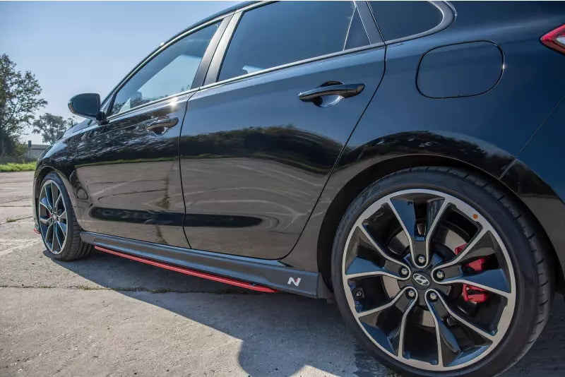Maxton Design Seitenschweller (Paar) V.2 für Hyundai I30 N Mk3 Hochglanz rot – Ansicht 1