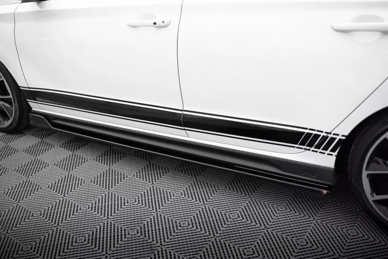 Maxton Design Seitenschweller (Paar) V.4 für Hyundai I30 N Mk3 Hatchback/ Fastback Hochglanz schwarz – Ansicht 3