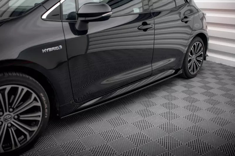 Maxton Design Seitenschweller (Paar) für Toyota Corolla XII E210 Hatchback Hochglanz schwarz – Ansicht 1