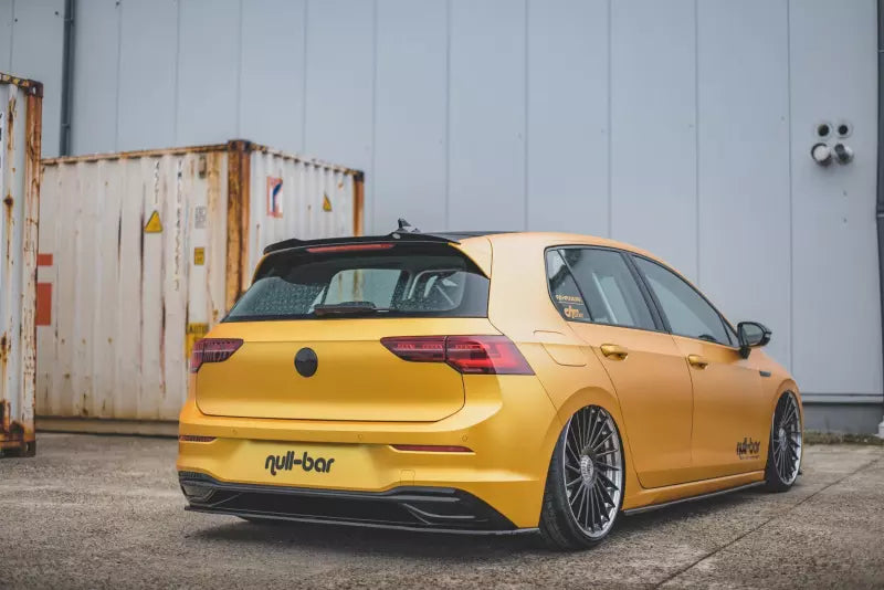 Maxton Design Heckdiffusor für VW Golf 8 Standard Hochglanz schwarz – Ansicht 3