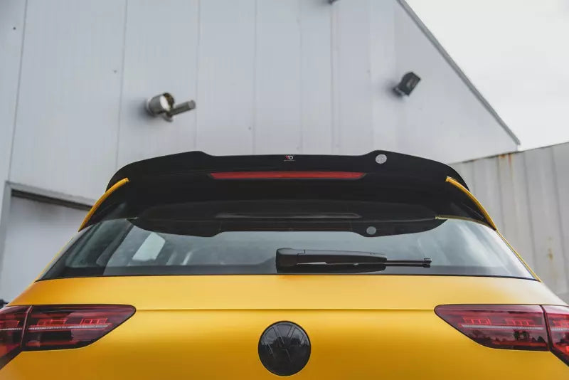 Maxton Design Heckspoiler Lippe V.2 für VW Golf 8 Standard und R-Line Hochglanz schwarz – Ansicht 1