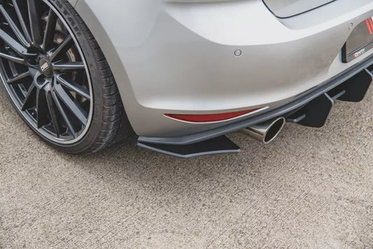 Maxton Design Street Pro Diffusor Flaps V.2 für VW Golf 7 GTI / GTD matt schwarz – Ansicht 1