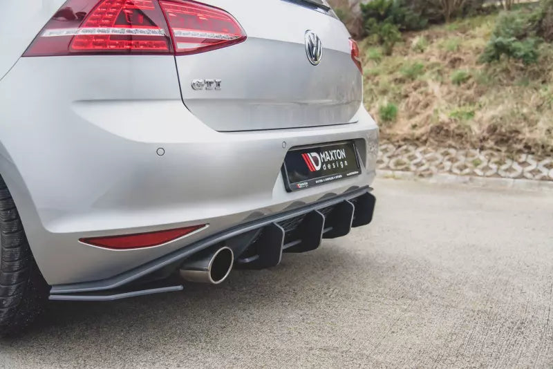 Maxton Design Street Pro Diffusor Flaps V.2 für VW Golf 7 GTI / GTD matt schwarz – Ansicht 3