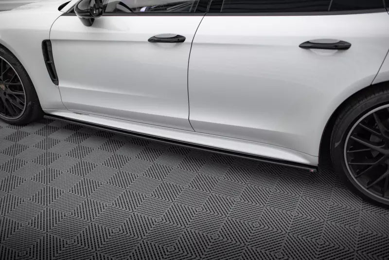 Maxton Design Seitenschweller (Paar) für Porsche Panamera Turbo / GTS 971 Hochglanz schwarz – Ansicht 3
